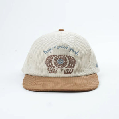 Keeper of Ancient Grounds – Casquette Unisexe (Terre) 🌍